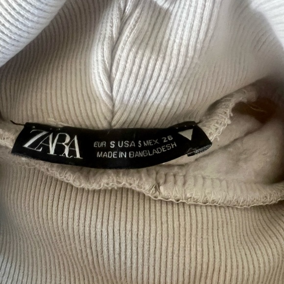 Zara turtleneck sweater - Picture 3 of 3